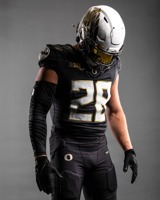 Thank you, Phil. 

Presenting the @OregonFootball Shoe Duck uniform. #GoDucks