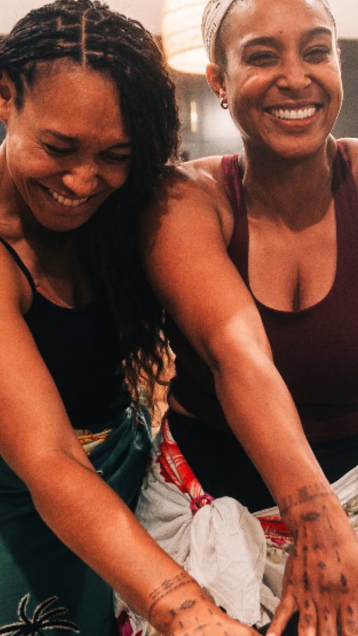 Family. Kava. Tattoos. Travel edition✈️
•
Honored to be part of this experience📶
•
🎥 @hive.360 
•
#tat #tattoos #tattoo #tatt #frostcitytattoo #reputable #familykavatattoos #travel #samoa #samoan #tuvalu #tualima #sisters #mother #LA #London #poly #polynesian #polytattoo #polynesiantattoo #hand #handtattoo #family #legacy #generational #culture #tattooartist #tattoolifestyle #wvf #respect