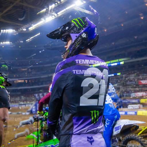 Just finished up the last two rounds of the SMX Next championship here at the playoffs and that’s a wrap on the 2025 season. Had a rough race 1 on Friday but a much better race 2 on Saturday, rode solid laps and ended up finishing 5th. Not super happy with the results on this last one but overall it’s been a good closing to the year of racing. Couldn’t thank all the boys at Team Green enough, the support was awesome at these last two rounds and I’m looking forward to continue working with them 🫶 @racekawasaki @ryanholliday @dwinship463 @tk_tyler_keefe @chappyteamgreen @monsterarmy @apdesignsusa @schalkoff @foxmoto @alipps194 @procircuit78 @throttle_syndicate @maximausa @ridedunlop @asterisk_usa @renthal_moto @hinsonracing @stout_15 @ryder__leonardo