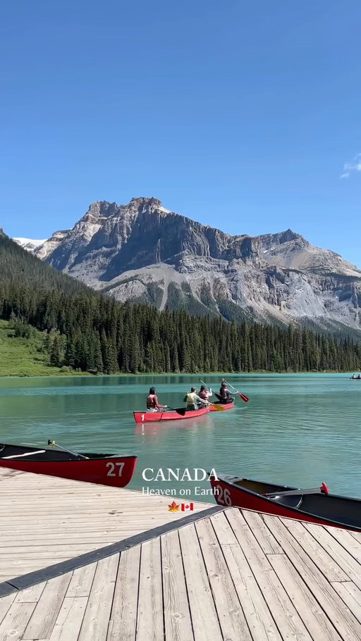 Follow @travelmowgly for your daily dose of Canada travel inspo 🇨🇦✨ 

Canada 🇨🇦🤯

📍Locations featured in this video:
1. Icefields Parkway 
2. Lake Louise (Big Beehive hike view)
3. Jasper 
4. Athabasca Falls 
5. Banff Town 
6. Emerald Lake 
7. Banff Sign 
8. Moraine Lake 
9. Spirit Island 
10. Johnston Canyon 
11. Peyto Lake 
12.	Icefields Parkway (Bear spotted) 
13.	Sunwapta Falls 
14.	Bow Lake 

🎒 Save this reel so you don’t forget to explore this beautiful country ✅

#banff #canada #beautifuldestinations #wonderful_places #fyp