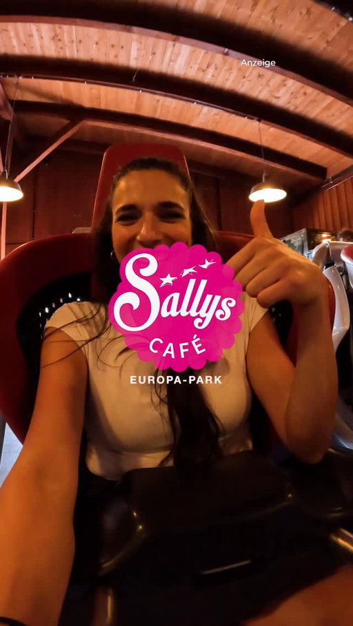 Anzeige | Mein erstes eigenes Café im @europapark 😍❤️ ich kann es selbst noch nicht glauben 🎉🥹☕️

Wir stecken schon seit Monaten in den Vorbereitungen und arbeiten mit ganz viel Herz an einem Ort, der euch glücklich machen soll, an dem wir uns begegnen und gemeinsam schlemmen können 😍

Ich nehme euch auf der Reise zu meinem ersten Café mit - freut ihr euch mit mir?😍