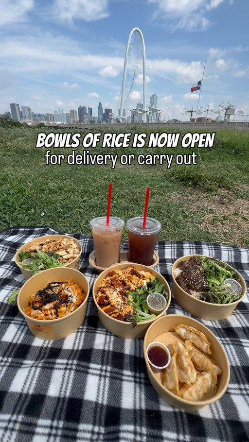Chicago’s Bowls of Rice is now open in Dallas for delivery or carryout.

@eatbowlsofrice is an Asian fast-casual restaurant serving rice bowls. The rice bowls are packed with Chinese, Japanese, and Korean flavors. 

🍗 Most options are chicken with a variety of sauces or toppings, but there are also fish, veggies and steak options as well as dumplings and teas.

🥟 My favs were the Crispy Chipotle Aioli Chicken bowl, pork dumplings and raspberry tea.

To enjoy:
✨ Order on on the Bowls of Rice website for delivery or pickup
✨ Order on Doordash or Uber Eats for delivery 
✨ Walk into the Commerce Fork Food Co ghost kitchen and place your order at the kiosk there.  That’s what I did since it was a nice day for a picnic at the Trinity Skyline Trail, just 1.3 mi away.

📍 Commerce Fork Food Co 
931 W Commerce St. Dallas, TX 75208

❕Plano and Austin locations coming soon!