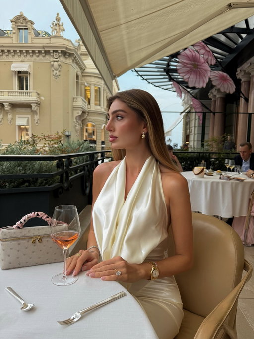 his dinner date