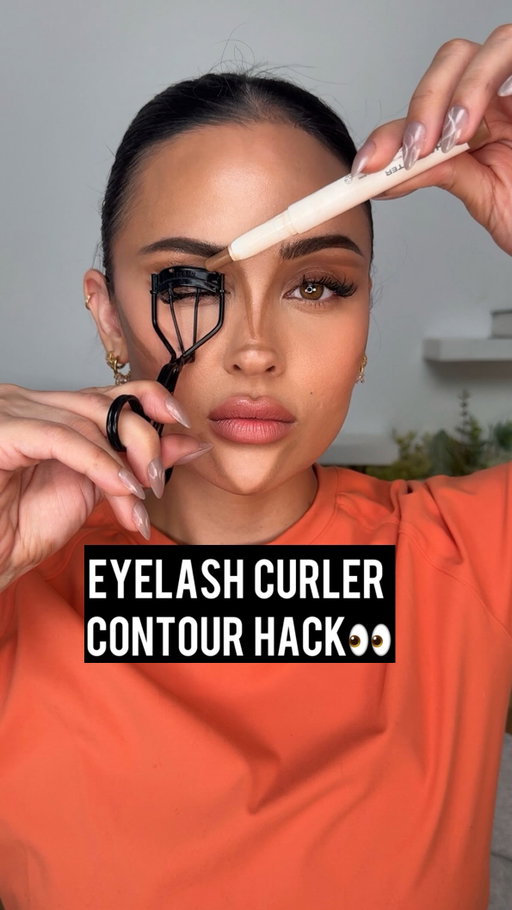 Who knew your lash curler could do ALL of this 👀✨ Contour hack unlocked 🔑

@morphebrushes Shape Lifter Contour Stick 

#contour #makeup #makeuptutorial #contourtutorial #makeuphack