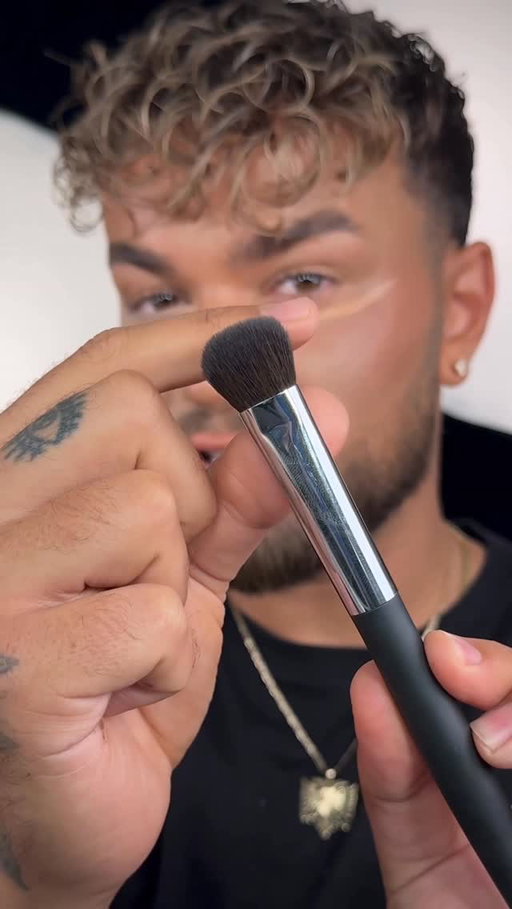 Your CONCEALER ROUTINE is making your under eyes look WORSE 😭 TRY THIS INSTEAD! @makeupforever HD Skin Full Cover Concealer. Available now @sephora @sephoracanada #makeupforeverpartner #makeup #makeupartist #beauty #beautyhacks #makeuptutorial #makeupartist #concealer