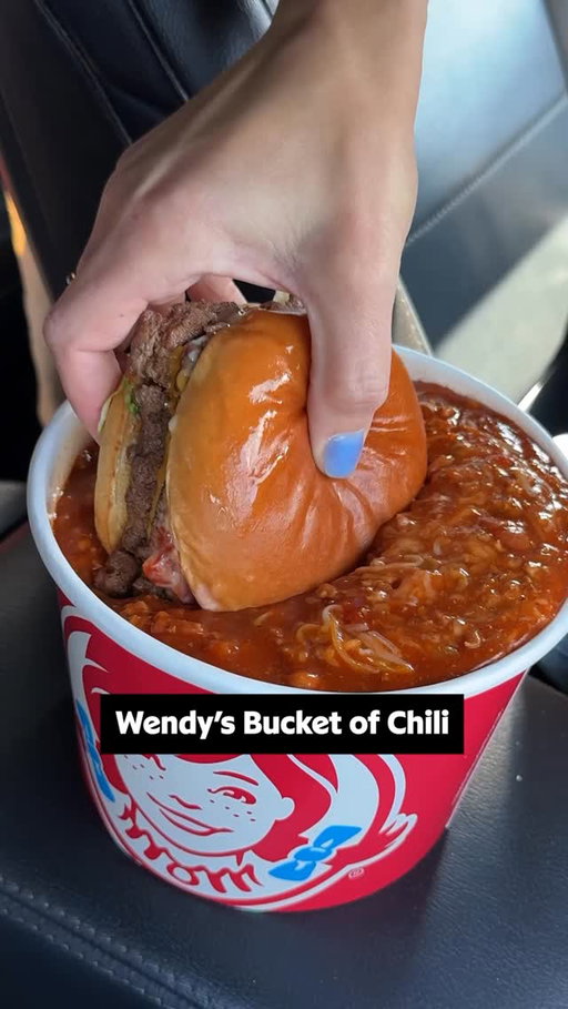A bucket of chili is ALWAYS the answer! 🫘

Did you know Wendy’s sells chili by the bucket? 😮 This “Family-Sized” chili is truly a game-changer for camping, sporting events, picnics, or even a roadtrip! Click the link in the @allrecipes bio to read all about this chili. ➡️

🧑‍🍳: @guacmylife 

#wendys #chilli #bucketofchili #wendyschili #chilibucket