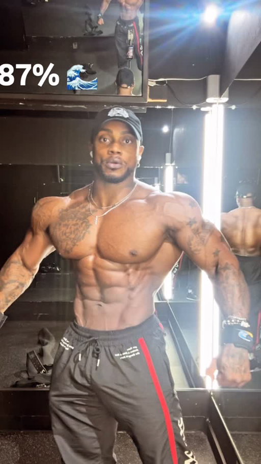 Thank you God I started my journey in 2012 just a skinny kid from Chicago trying to gain confidence no rich parents no handouts no following..years later still here 10 toes down with my back against the wall, being doubted left and right but I’m grateful for my wisdom and and Grace I thank Him for protection and keeping me going in this journey..There’s a reason and purpose for it all and I will continue doing what He needs me to do to reveal that, Amen💯

6 days to go 🌊

▪️
▪️
▪️
▪️
▪️
#darcsport #wolvesforever #ifbb #npc  #mensphysique #teammuscleegg #bigwaves #trini  #chicago #olympia2025 #olympia #arnoldclassic #lifetsyle