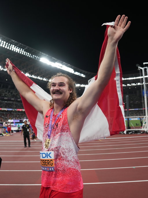 𝗘𝗧𝗛𝗔𝗡 𝗞𝗔𝗧𝗭𝗕𝗘𝗥𝗚 𝗪𝗜𝗡𝗦 🥇 𝗪𝗜𝗧𝗛 𝗔 𝗥𝗘𝗖𝗢𝗥𝗗-𝗕𝗥𝗘𝗔𝗞𝗜𝗡𝗚 𝗧𝗛𝗥𝗢𝗪 𝗢𝗙 𝟴𝟰.𝟳𝟬𝗠 – 𝗖𝗛𝗔𝗠𝗣𝗜𝗢𝗡𝗦𝗛𝗜𝗣, 𝗔𝗥𝗘𝗔 𝗔𝗡𝗗 𝗖𝗔𝗡𝗔𝗗𝗜𝗔𝗡 𝗥𝗘𝗖𝗢𝗥𝗗! 🇨🇦🔥

Ethan smashes his personal best with a massive throw of 84.70m, setting a new championship, area, and Canadian record. He successfully defends his hammer throw title and claims GOLD for TEAM CANADA! 🥇🇨🇦

——

𝗘𝗧𝗛𝗔𝗡 𝗞𝗔𝗧𝗭𝗕𝗘𝗥𝗚 𝗥𝗠𝗣𝗢𝗥𝗧𝗘 𝗟’𝗢𝗥 𝗔𝗩𝗘𝗖 𝗨𝗡 𝗟𝗔𝗡𝗖𝗘𝗠𝗘𝗡𝗧 𝗗𝗘 𝗠𝗔𝗥𝗧𝗘𝗔𝗨 𝗕𝗥𝗜𝗦𝗔𝗡𝗧 𝗟𝗘𝗦 𝗥𝗘𝗖𝗢𝗥𝗗𝗦 𝗔𝗩𝗘𝗖 𝟴𝟰,𝟳𝟬𝗠 – 𝗥𝗘𝗖𝗢𝗥𝗗 𝗗𝗨 𝗖𝗛𝗔𝗠𝗣𝗜𝗢𝗡𝗡𝗔𝗧, 𝗥É𝗚𝗜𝗢𝗡𝗔𝗟 𝗘𝗧 𝗖𝗔𝗡𝗔𝗗𝗜𝗘𝗡! 🥇🇨🇦🔥

Ethan bat son record personnel avec un lancer impressionnant à 84,70 m, établissant un nouveau record du championnat, régional et canadien. Il défend avec succès son titre du lancer de marteau et remporte l’OR POUR ÉQUIPE CANADA! 🥇🇨🇦

📸: @kellermans.lens