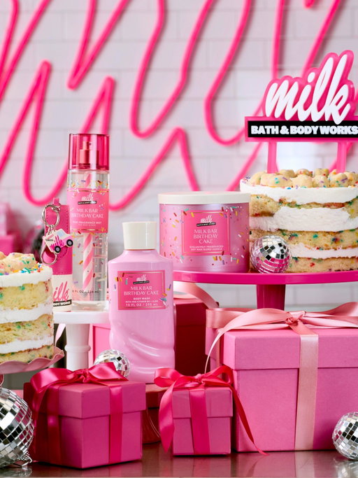 Layered vanilla cake, creamy frosting, and rainbow sprinkles…all in one fragrance 🎂 Milk Bar Birthday Cake is the sweetest way to smell like a celebration ​
@milkbarstore