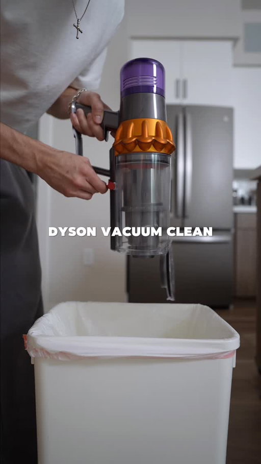 How to deep clean your dyson vacuum 

#dyson #cleaningmotivation #vacuum #asmr