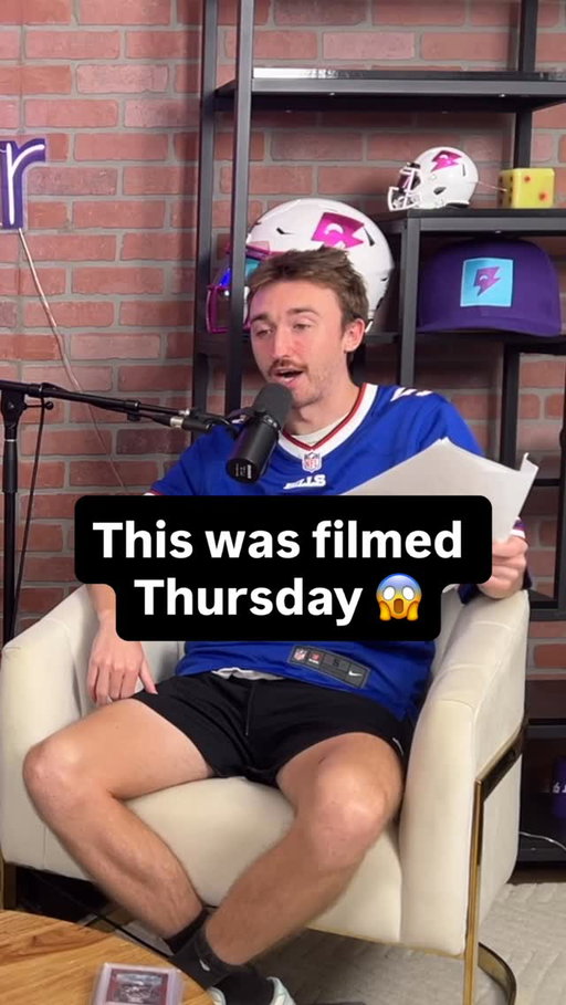 @betrderek was SHARP this week on the @derekandjojoshow 😳