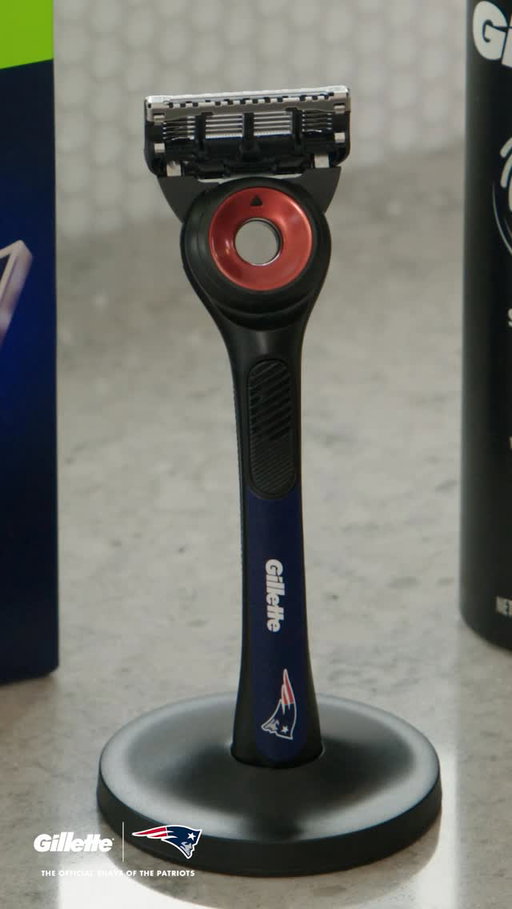 Let’s get it started, #PatsNation 🏈 #AD #GillettePartner I’m partnering with @gillette all season long and staying fresh with my #GilletteLabs Official New England Patriots Razor. Head to Gillette.com/nfl to rep the Pats for game day!
