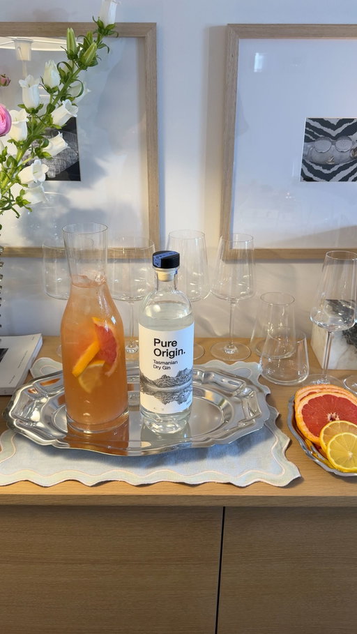 An iced tea gin & tonic spritz?! 🍋 Say less @colessupermarkets has just launched their European Glassware collection just in time for the warmer months! 

This range has everything you need for hosting and can be collected through earning glassware credits by shopping at Coles or @liquorlandau, spending $20 in one transaction and scanning your @flybuys! Ad

Earn credits until 6/1/26 & redeem by 13/1/26 (excludes Liquorland, Liquorland Online & Coles app). Exclusions & T&Cs apply, excludes liquor purchases in WA
North & NT.
Schott Zwiesel®

Serves 4 | Prep 5 mins

Ingredients:
- Ice cubes
- 1 lemon, thinly sliced
- 1/4 ruby red grapefruit, thinly sliced
- 1 cup (250ml) Coles Lemon Flavoured Ice Tea, chilled
- 1/4 cup (60ml) ruby red grapefruit juice, chilled
- 1/4 cup (60ml) lemon juice
- 1/2 cup (125ml) Pure Origin Dry Gin* Tonic water, chilled, to serve Fresh thyme sprigs, to serve

Method:
1. Fill the 1.2L carafe with ice cubes, lemon and grapefruit slices. Pour in the chilled tea, grapefruit juice, lemon juice and gin. Top with tonic water.
2. Pour into the Gin & Tonic Glasses. Top with extra tonic and serve with thyme sprigs.

* To make this a mocktail, simply omit the gin!