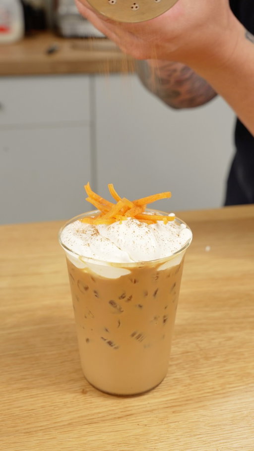 Do carrots belong in coffee? 
I say yes. 

RECIPE: 

1/2 cup water
1 cup brown sugar
½ cup grated carrot
1 cinnamon stick (or 1 tsp ground cinnamon)
½ tsp ground nutmeg
¼ tsp ground ginger
1 tsp vanilla 

#carrotcake #coffeerecipes #coffeesyrup #coffeebar #espressobar