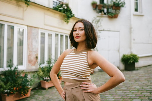 Isabel Conklin stuns in Paris with new bob ✨