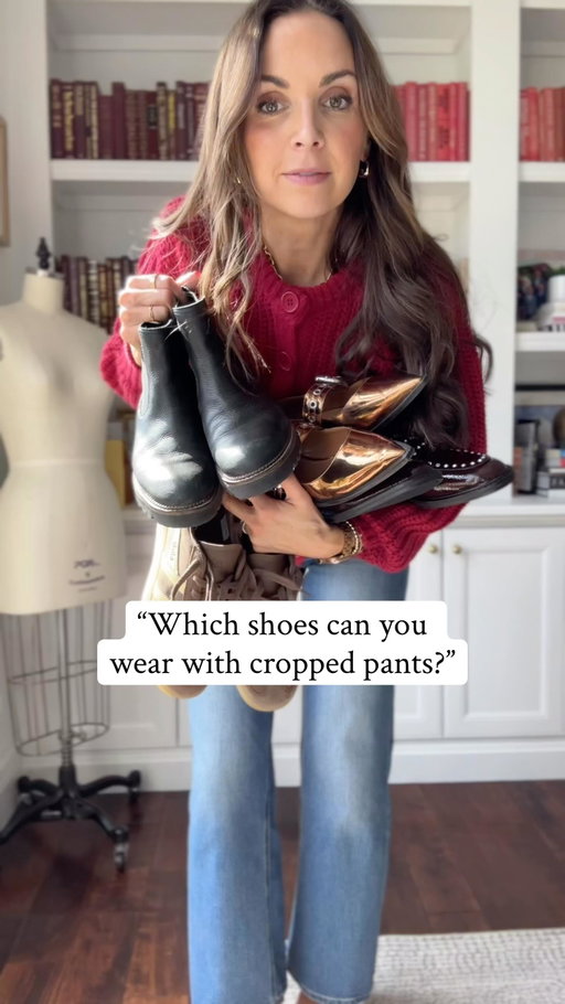 I keep getting this question over and over! I hope this breakdown is helpful.

Comment below with the word LINK and I’ll send you a DM with links to these shoes and this outfit. (Make sure you’re following me to receive links correctly)! Or you can find links on my @shop.ltk profile - I’m merricksart over there ♥️

#fallshoes #croppedpants