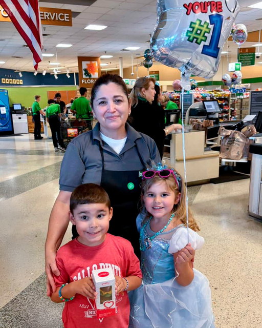 Every Publix trip is brighter for Miami customer Tati and her twins, thanks to their store besties—associates Betinna (pictured) and Maria. 💚

When Tati learned their store was closing for renovations, she and her family made a visit to wish Maria and Bettina good luck at their new stores. But when they arrived, it was Tati’s family who got a surprise—Maria and Bettina had remembered the twins’ birthdays and made their day with gifts.

Who makes your Publix visits extra special?