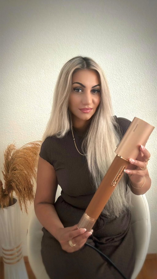 Elegance meets innovation — @dreame_switzerland AirStyle Pro hair tool turns every styling moment into a beauty ritual.✨

It offers 7 interchangeable magnetic attachments, allowing customization for different hair types and styles.

• 7 Tools in 1 – Dry, curl, straighten & more 
• Fast Drying with JetAirflow™ Technology
• Easy to Use – Comfortable to hold, effortless & easy to style
• Premium Design – Leather-textured grip for style and comfort✨ Love it 😍

💫 Sleek, powerful, and made to shine! 🤎 

@dreame_tech @dreame_switzerland 

#dreame #dreameairstylepro #dreamebeautytech #7in1styler #hairtools #jetairflow #dreameswitzerland #hairgoals #dreametech