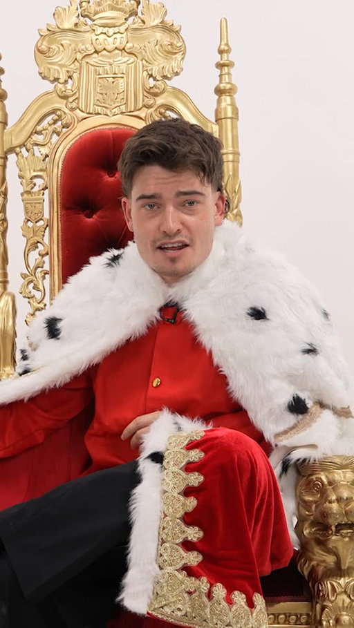 Alright, it’s official… I’ve joined the @premierleague x @cocacolagbi Fantasy Premier League Challenge. 
Weekly twists. Big Decisions. Who’s getting involved? 

#AD #DRINKITIN #FPLCHALLENGE #beattheicon