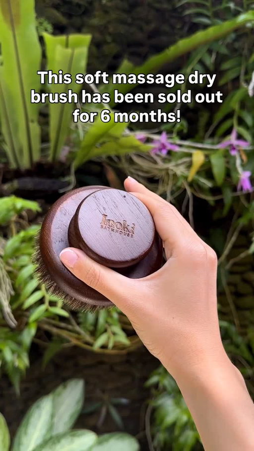 She’s finally back in stock!!! 

🐎 Premium, Soft Horse Bristles
🪾 Long-lasting Oak Wood
🟤 Flexible Circular Design 

let me know if you have any questions 🥰
