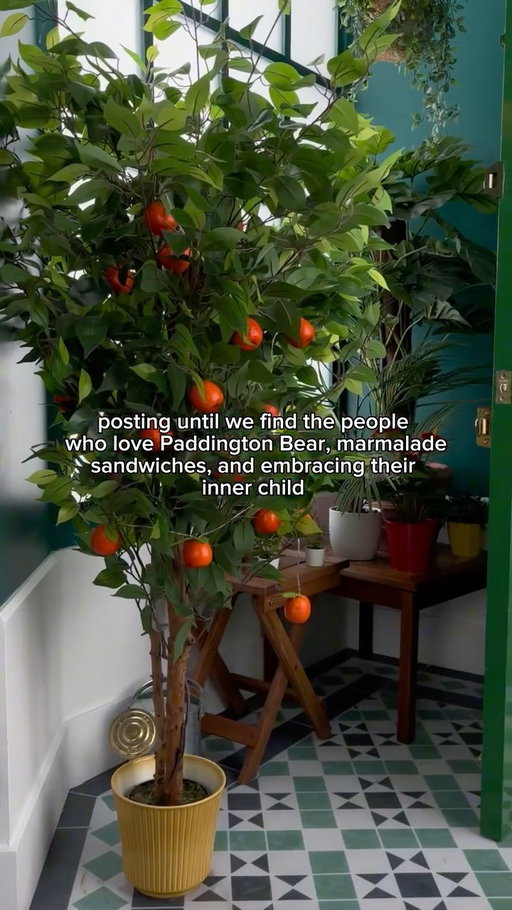 For the ones who still believe in magic, this one’s for you. 🧡

#paddingtonbear #paddingtonbearexperience #thingstodoinlondon #londonactivities
