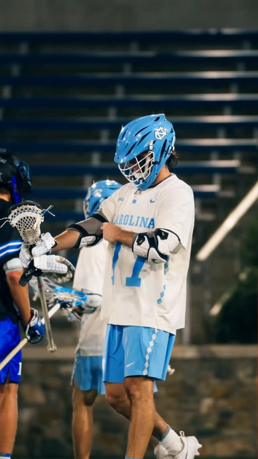 Which is cleaner…Dom’s off-hand shot or those @uncmenslacrosse Aeros 😮‍💨🔥(both is a valid answer)
—-
Dom’s Weapon of Choice: Hyper Power on a Sc-Ti O 🥍

🎥: (@bannisonn)