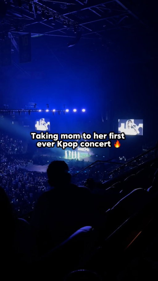 It’s mom’s first time at a Kpop concert and it was a ✨perfect night✨

Thank you @alaskaair for the amazing experience celebrating the new nonstop route from Seattle to Seoul with Le Sserafim 🫶 #AlaskaAirPartner