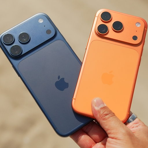 The NEW iPhone 17 Pro & 17 Pro Max lean into making it truly a Pro device. Or people immediately look at it because they want Apple's best model. Full review is on the @Youtube channel! @apple #apple #iphone #iphone17 #iphone17pro