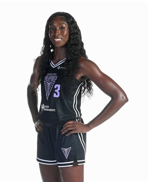 Wow what a season 💜
Thank you @valkyries 
Thank you to my amazing teammates for helping me regain my smile
Thank you to the coaching staff, medical and #admins
And most importantly thank you BallhalLA for the unwaivering love from day 1 💜