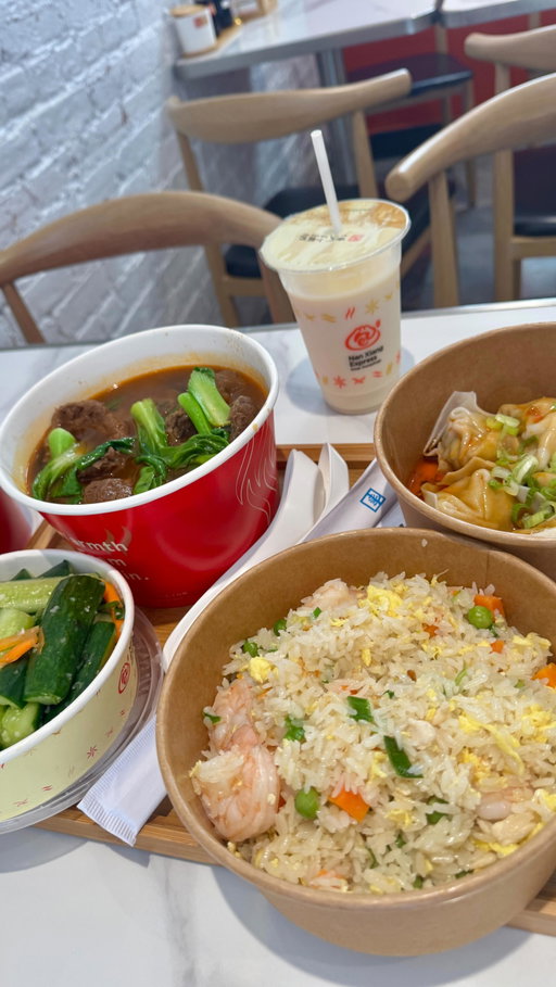 Visit @nanxiangexpress for some delicious Shanghainese comfort food! 🤩  Easily the go-to takeout or delivery option. I probably order weeknight work dinners from here like 1-2x a week😆. Be sure to check out their many locations in NYC! 
📍Nan Xiang Express
Multiple NYC Locations