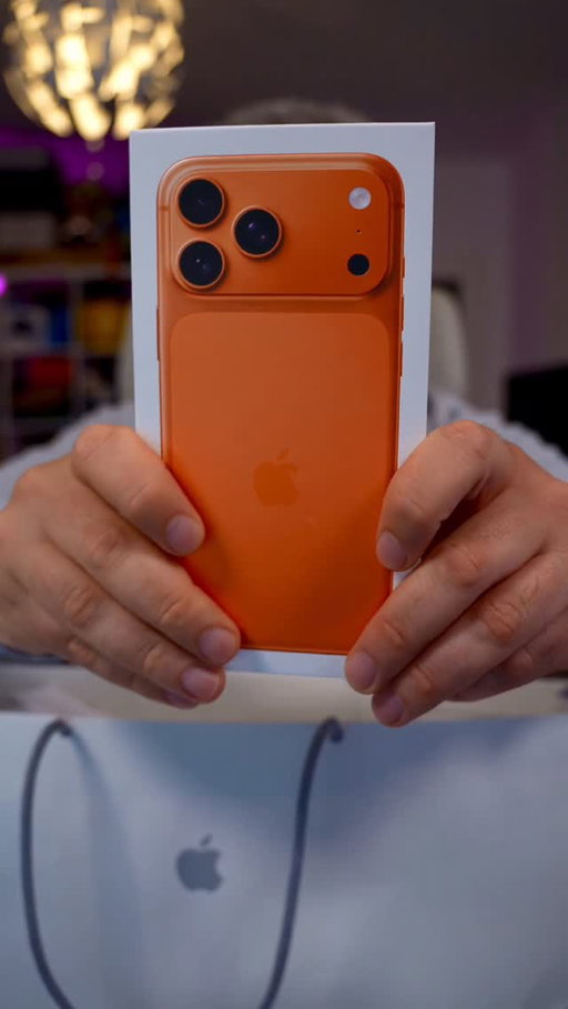 Es ist neuer iPhone 17 Tag. Zeit für einen Apple Store Haul. Schauen wir mal, was wird. 
#iPhone17 #iPhone17ProMax #iPhoneAir #Apple #Tech #AirPodsPro3 #AppleWatchUltra3 #ichkanndochjetztnichtalleProduktealsHashtagaufschreiben