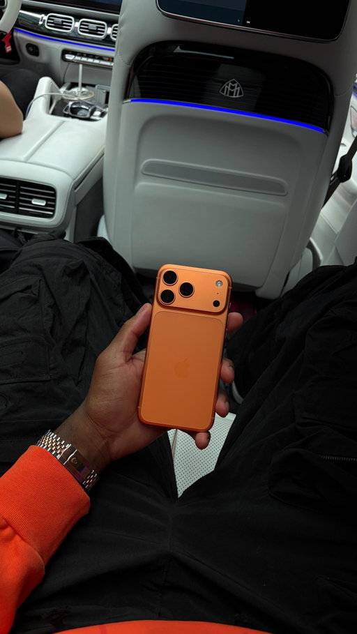 Orange iPhone 17 Pro Max got me moving different 🤧 

W or L color? #apple #iPhone17ProMax #tech 

What’s the best color iphone 17 Pro?