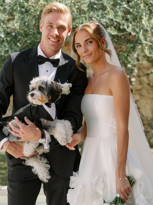 Game, set and match. Pro tennis players, the Swedish @mirjamshapovalova and Canadian @denis.shapovalov, have tied the knot with a small and sentimental Grecian ceremony, exchanging vows against the sweeping backdrop of the Ionian Sea, with only their nearest and dearest there to bear witness. Tap the link in @voguescandinavia’s bio for an exclusive peek at the tennis stars’ celebrations, complete with their tuxedo-clad pup Yatzy.

Words: @eleanor_kittle 
Photos: @karinlundinstudio