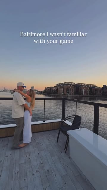 baltimore passed the vibe check - this has to be the coolest Airbnb in baltimore
.
.
#its2easy #travel #baltimore #couple #houseboat #airbnb #usatravel #maryland