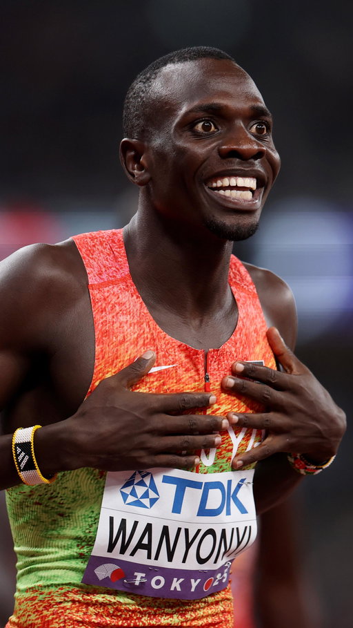 THE MAN FROM ANOTHER PLANET ‼️

@emmanuelwanyonyi800m claims the 800m world title as he leads from gun to tape 🏁

1:41.87 CR 🥇 

#WorldAthleticsChamps