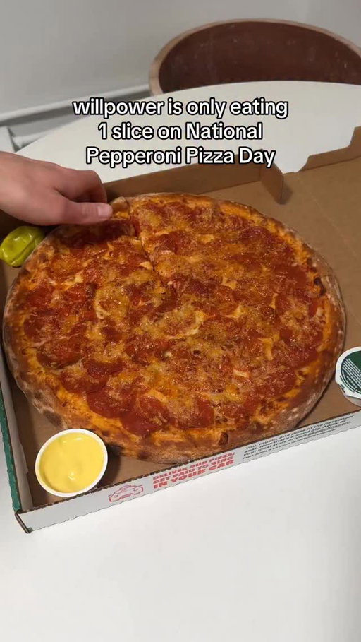 celebrate national pepperoni pizza day by grabbing a large ultimate pepperoni pizza, exclusively 30% off for papa rewards members. quality you can't deny 😏 redeem under offers in your papa rewards® account.