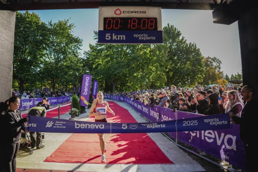 Quelle journée de courses à laquelle nous avons eu droit! 
Bravo à tous les coureurs du 5 KM @sportsexperts, voici les résultats!  Félicitations à tous nos champions qui ont donné le meilleur d'eux-mêmes sur le parcours montréalais.

PODIUM FEMMES:
🥇 Julie-Anne Staehli
🥈 Erin Teschuk
🥉 Erin Mawhinney

PODIUM HOMMES:
🥇 Charles Philibert-Thiboutot
🥈 Alec Purnell
🥉 Thomas Laviolette

Merci à tous les participants qui ont fait vibrer les rues de Montréal. Rendez-vous demain pour l'épreuve reine!