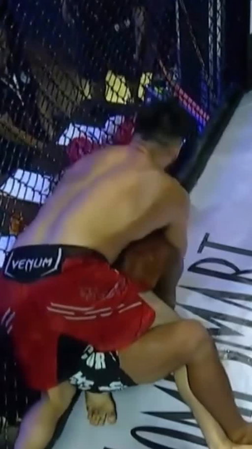 NOMAD! 🇰🇬

@Darhan__Ergeshov with a monster win in his American soil debut! 💥 

#XFC53 || #LasVegas, #Nevada