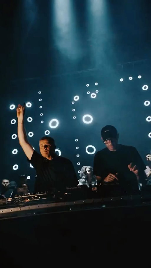Superstar DJs, there they went!