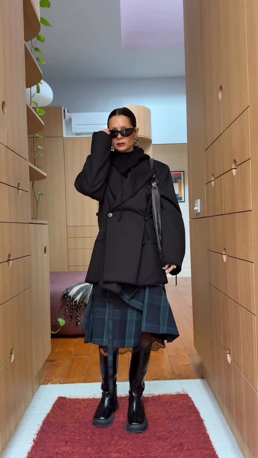 take this as a sign to layer your skirts 🫶🏼 also this is probably one of my fav looks I’ve put together recently 🥹 
.
.
blazer: @axelarigato 
jumper: @everlane 
plaid skirt: @bonnieewithtwoe.s 
lace skirt: @mango 
boots: @miista 
bag: vintage balenciaga
earrings: @maabae__ 
lipstick: @maccosmeticsanz in Russian red 
perfume: @abelfragrance the apartment 
some items gifted 
#outfitoftheday #pintereststyle #ootd #fashion #summerfashion #pinterestaesthetic #autumnoutfits #streetstyle #outfitinspo #styleinspo #springstyle #fashion #ootd #fitcheck #winterfashion