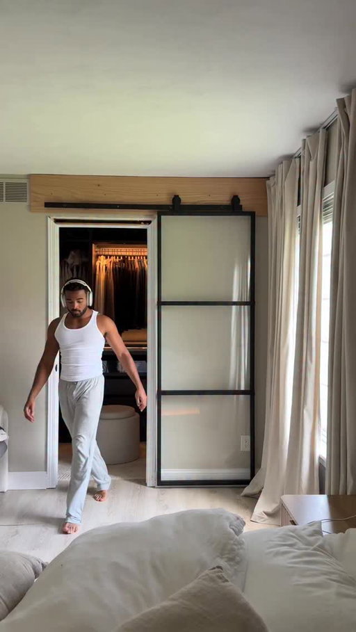 bedroom progress >>> 
•
•
•
•
#renovation #homereno #homerenovations #renovationinspo #bedroomideas #bedroom #bedroominspiration #home
