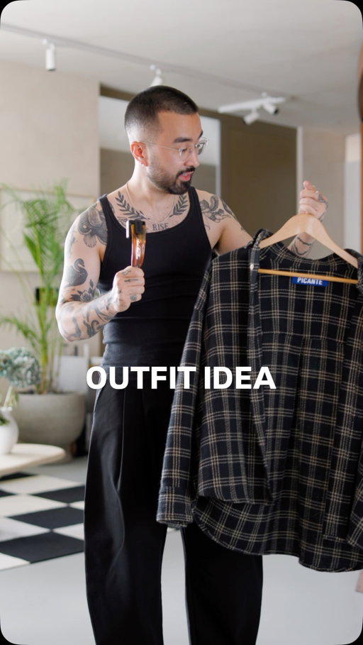 Simple outfit idea with some pleated black trousers.

#fashion #style #menswear #styletips