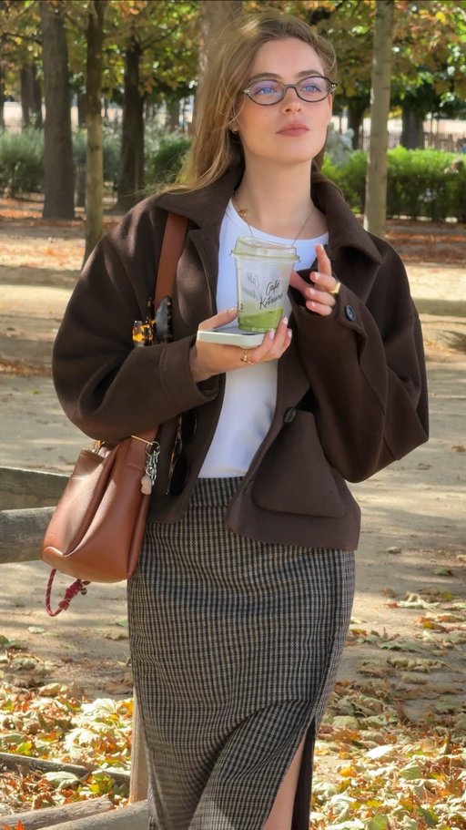 Back to school uniform 🌻🧸☕️💻🍂

#aesthetic #parisianstyle #pinterestaesthetic #ootd #paris #pinterestgirl #minimalism #neutralshades #effortlesschic #parisiangirl #backtoshool #backtouni