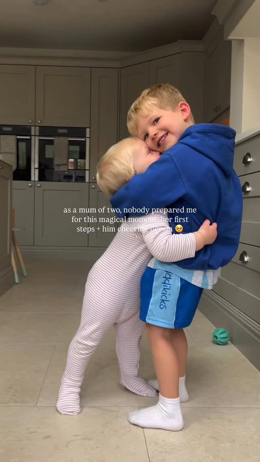 Off she goes 🥹 & such a proud big bro!! 😭 it’s the ending for me!! 💖
.
.
#bigbro #littlesis #siblinglove #siblings #mumoftwo #boyandgirl #brotherandsister #firststeps #babywalking