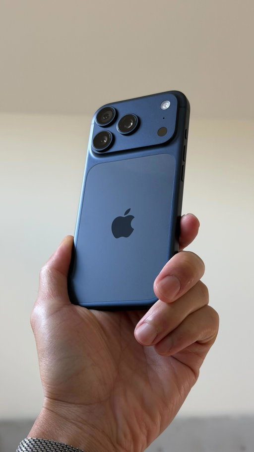 Deep Blue iPhone 17 Pro