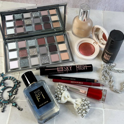 Sometimes you just need a little bit of glam to brighten up a gloomy day 🌧️

Featuring:
🌫️ @hudabeauty Icy Nude Eyeshadow Palette
🌫️ @hauslabs TriClone Foundation 
🌫️ @rarebeauty Powder Blush in Truth
🌫️ @hudabeauty Easy Bake Setting Spray
🌫️ @maybelline Sky High Mascara in Cosmic Black
🌫️ @meccamax Pout Pencil in Dreamy
🌫️ @meccamax Eyeliner in Blackest Black
🌫️ @fentybeauty Stunna Lip Paint in Uncensored
🌫️ @ellisbrooklyn Sci Fi eau de parfum

Spot any faves here? 
.
.
.
@meccabeauty @sephoraaus @pricelineau #meccabeauty #meccamoment #sephoraaus #sephora #pricelineau #pricelinehaul #makeupswatches #skincareaddict #makeupaddict #makeupjunkie #makeupflatlay #beautyinfluencer #makeupcollection #swatches #aussiebeautyblogger #makeupcommunity #discoverunder20k #beautymakeup #beautyobsessed