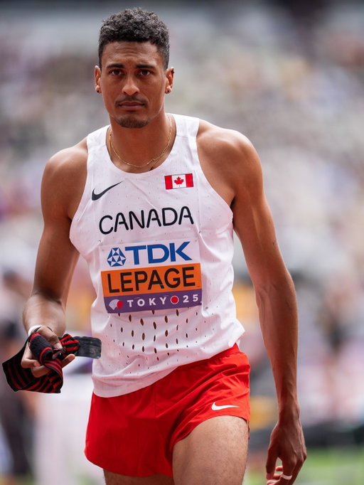 And with that the season is over with not much to show for it
⠀
I could talk about my injury or surgery but at the end of the day, I couldn’t get into the form I wanted in time and that’s on me
⠀
It’s just extra disappointing knowing it is potentially the last year with the people who have gotten me so far and given me so much. I was desperate to try and give them a performance they could be proud of but I just couldn’t do it
⠀
So much goes into athletes behind the scenes so thank you to the few on the inside that stepped up to help me with the challenges I’ve faced throughout the year
⠀
While the end of this chapter hurts I’m confident that the next one will be better
⠀
I mean suffering builds character right?
⠀
📸 @kellermans.lens