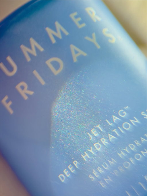 Thirsty skin meets its match with the Summer Fridays Jet Lag Deep Hydration Serum.

Its lightweight, fragrance-free formula provides instant hydration. Packed with skin-loving ingredients, it leaves skin soft, plump, and radiant, making it a perfect daily serum for a healthy, refreshed  look.

.

.

@influenster @summerfridays 

#melbourne_desi_girl #complimentary #jetlagcollection #summerfridays #skinlove #melbourne