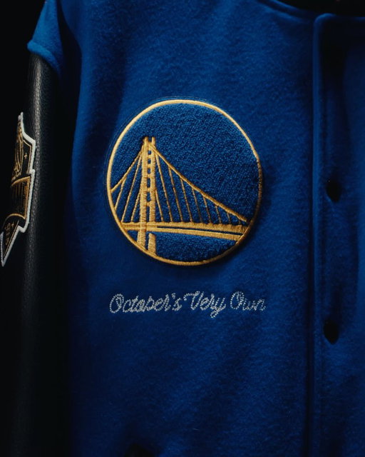 OVO / NBA
15 NBA Franchises representing your city and style.

09.26.25

Boston Celtics, Brooklyn Nets, Chicago Bulls, Cleveland Cavaliers, Golden State Warriors, Houston Rockets, Los Angeles Lakers, Memphis Grizzlies, Minnesota Timberwolves, New Orleans Pelicans, New York Knicks, Oklahoma City Thunder, Phoenix Suns, Toronto Raptors, Washington Wizards