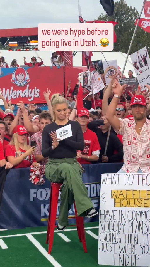 this whole @barstoolsports X @bnkonfox thing kinda rocks, huh? 😍